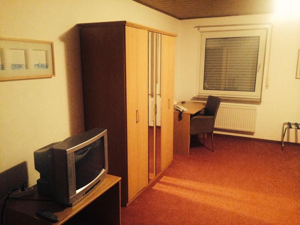 Hotel Friesenhof Westoverledingen Номер фото